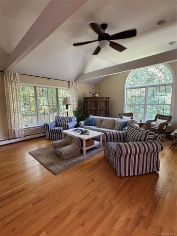 870 Noyack Road, Southampton, NY 11968
