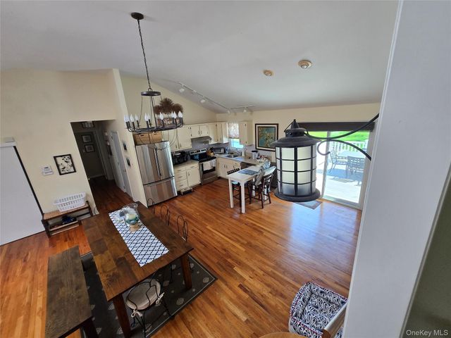 870 Noyack Road, Southampton, NY 11968