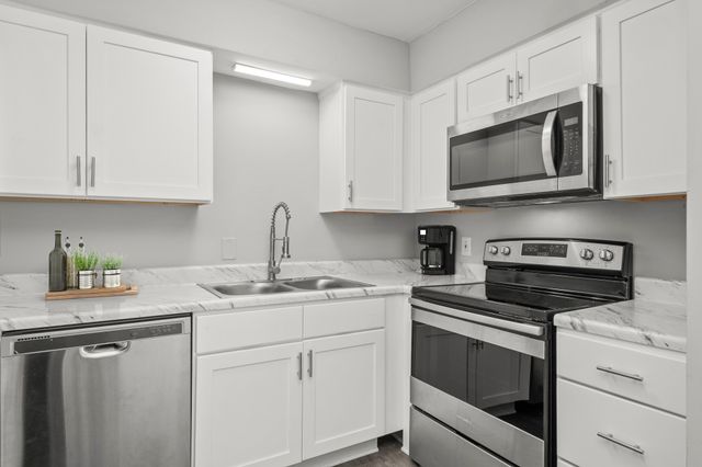 126 Walton Ferry Rd Apt C5, Hendersonville, TN 37075