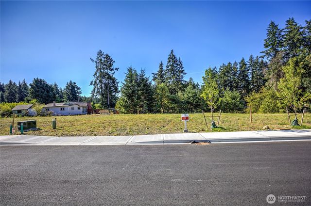 2 Windham Lane, Bremerton, WA 98311