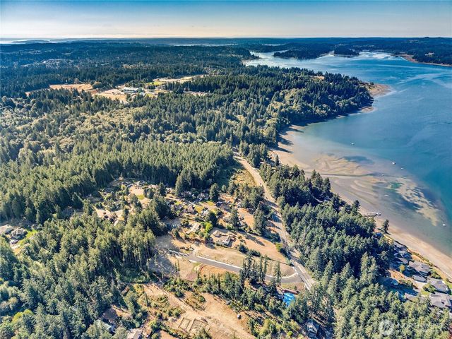 2 Windham Lane, Bremerton, WA 98311