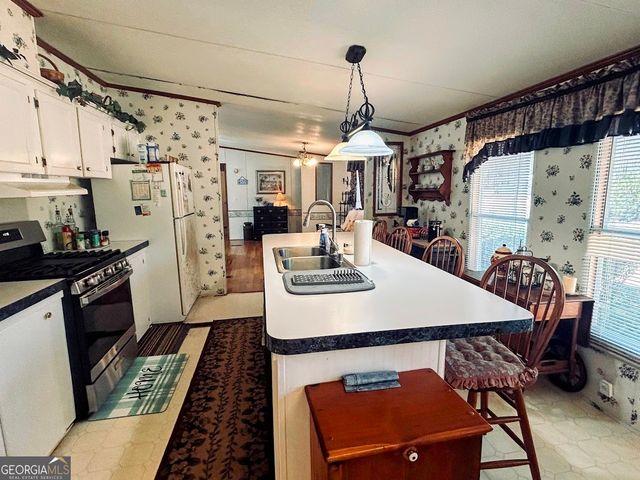 156 Flatrock Road, Eatonton, GA 31024