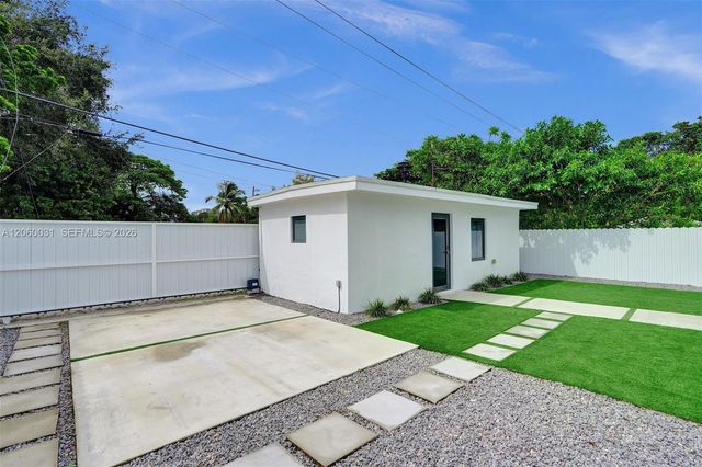 30 NW 41st Street 1, Miami, FL 33127