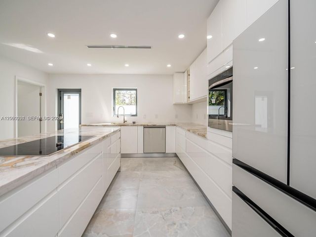 30 NW 41st Street 1, Miami, FL 33127