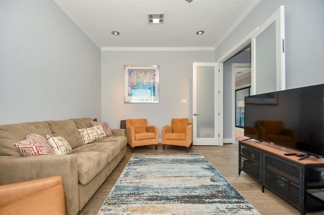 1917 Potomac Drive A, Houston, TX 77057