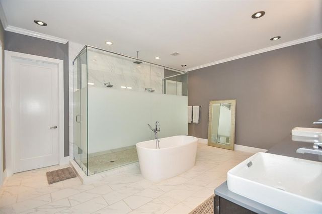 1917 Potomac Drive A, Houston, TX 77057