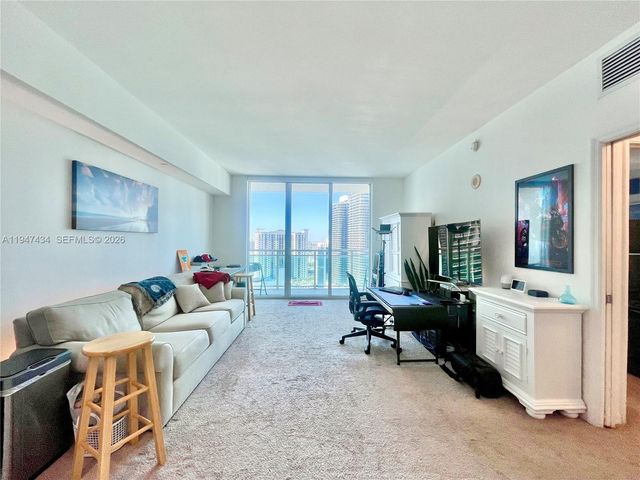 951 Brickell Ave 3309, Miami, FL 33131