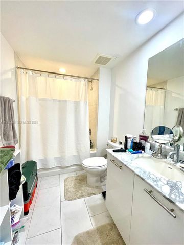 951 Brickell Ave 3309, Miami, FL 33131