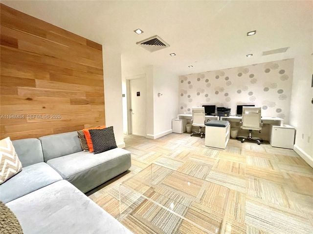 951 Brickell Ave 3309, Miami, FL 33131