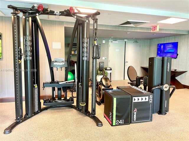 951 Brickell Ave 3309, Miami, FL 33131