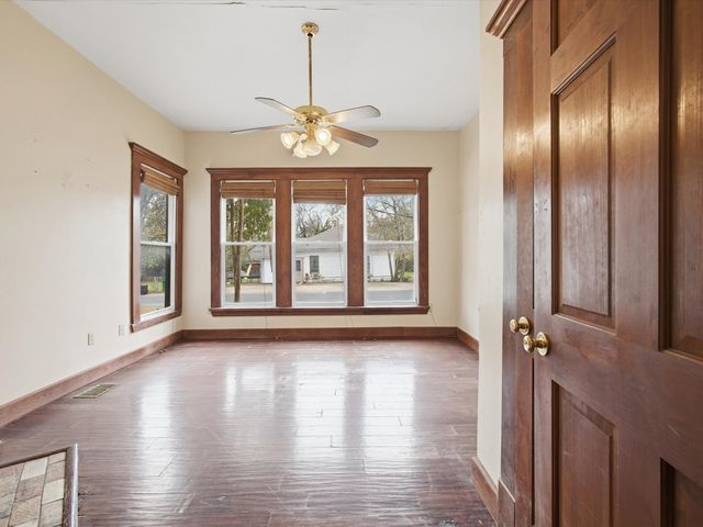 600 Williams Street, Waxahachie, TX 75165