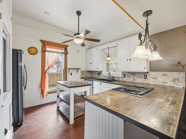 600 Williams Street, Waxahachie, TX 75165