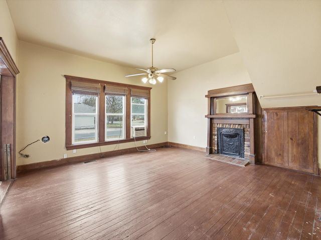 600 Williams Street, Waxahachie, TX 75165