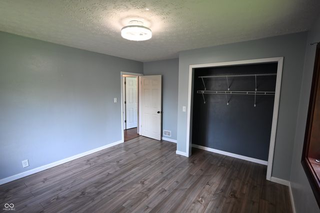 957 E Cragmont Drive, Indianapolis, IN 46227