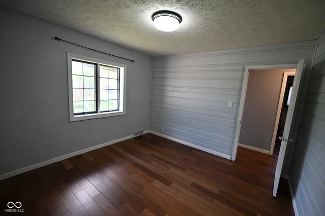 957 E Cragmont Drive, Indianapolis, IN 46227