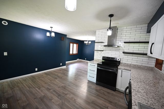 957 E Cragmont Drive, Indianapolis, IN 46227