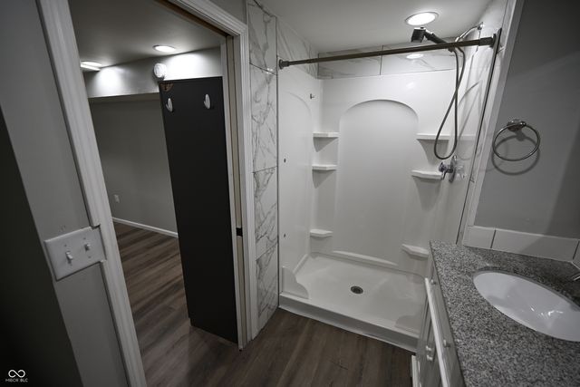 957 E Cragmont Drive, Indianapolis, IN 46227