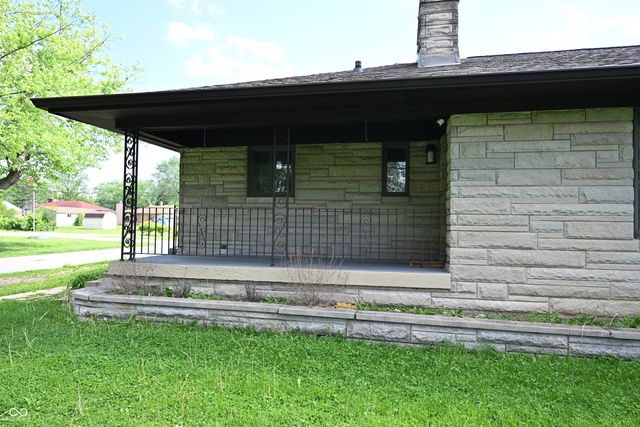 957 E Cragmont Drive, Indianapolis, IN 46227