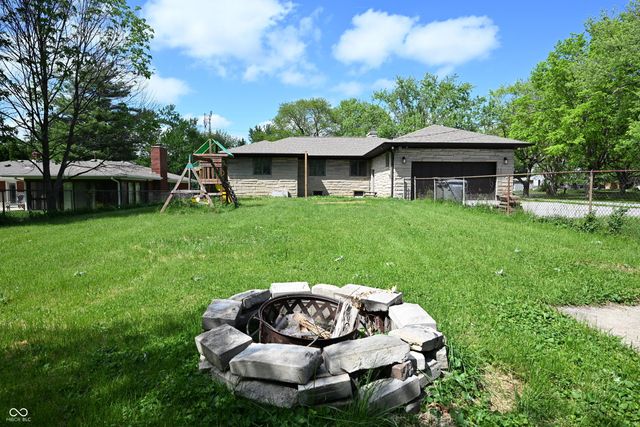 957 E Cragmont Drive, Indianapolis, IN 46227