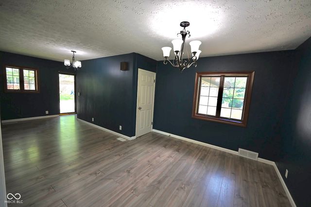 957 E Cragmont Drive, Indianapolis, IN 46227