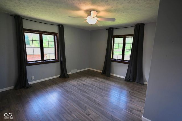 957 E Cragmont Drive, Indianapolis, IN 46227