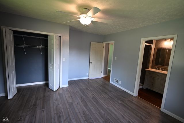 957 E Cragmont Drive, Indianapolis, IN 46227