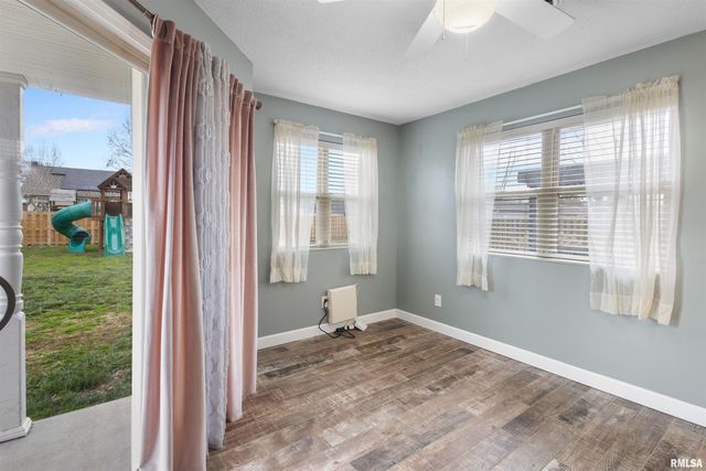 3029 TEAKWOOD Drive, Herrin, IL 62948