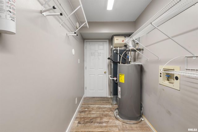 3029 TEAKWOOD Drive, Herrin, IL 62948