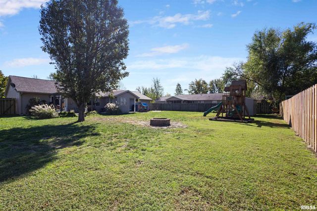 3029 TEAKWOOD Drive, Herrin, IL 62948