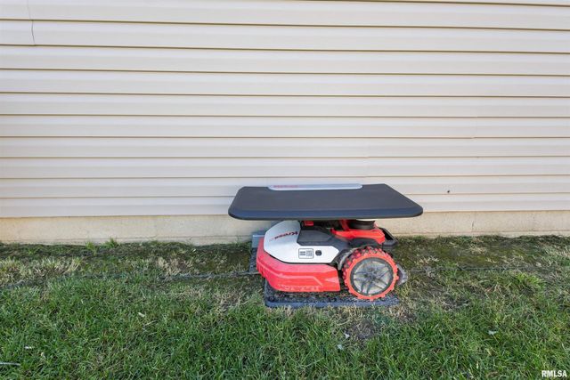 3029 TEAKWOOD Drive, Herrin, IL 62948