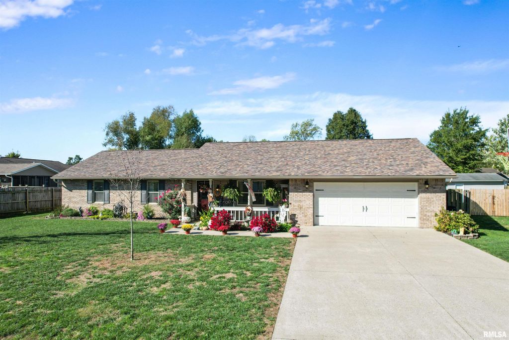 3029 TEAKWOOD Drive, Herrin, IL 62948