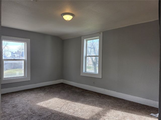 1118 2nd Avenue SW, Cedar Rapids, IA 52404