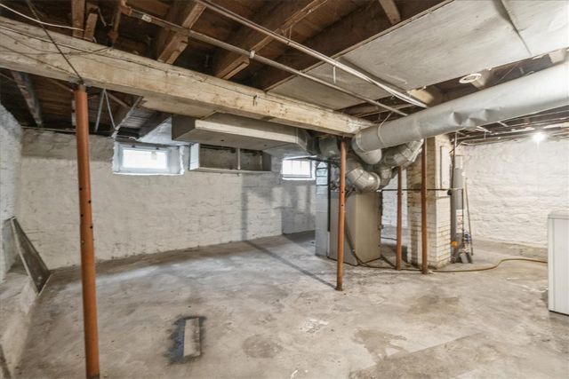 1118 2nd Avenue SW, Cedar Rapids, IA 52404