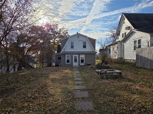 1118 2nd Avenue SW, Cedar Rapids, IA 52404