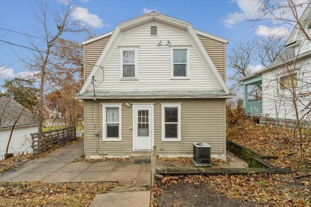 1118 2nd Avenue SW, Cedar Rapids, IA 52404