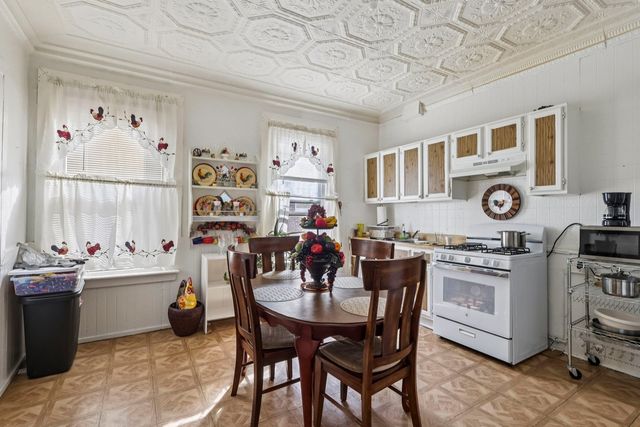 1908 S Loomis Street, Chicago, IL 60608
