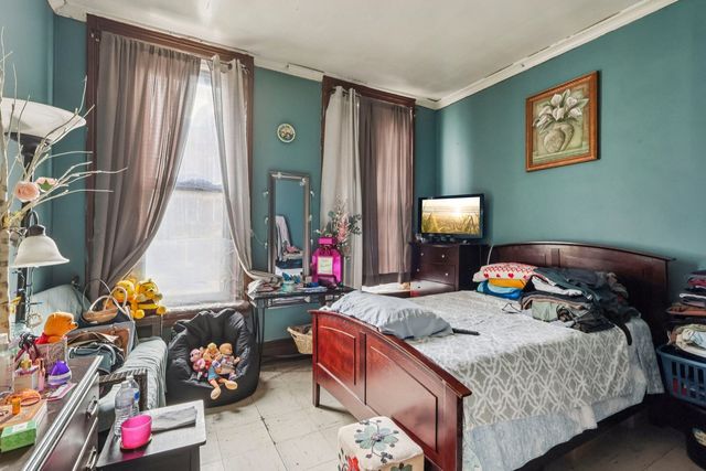 1908 S Loomis Street, Chicago, IL 60608