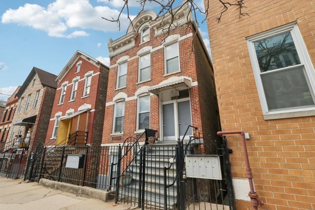 1908 S Loomis Street, Chicago, IL 60608