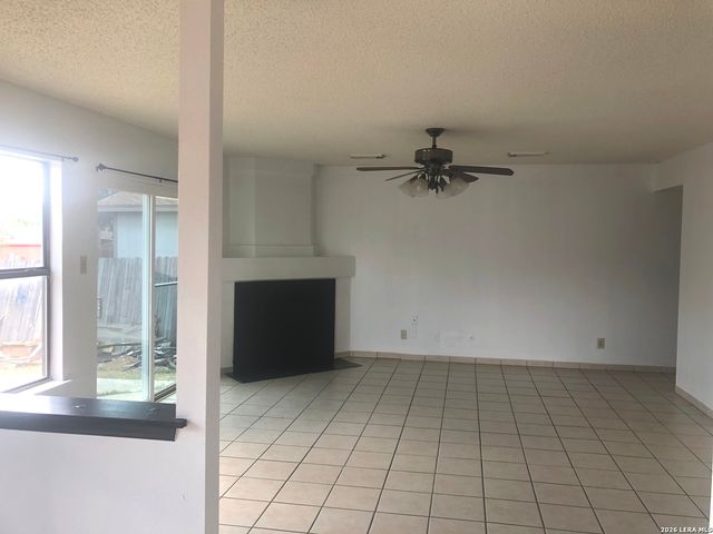 5742 SUMMER FEST DR, San Antonio, TX 78244