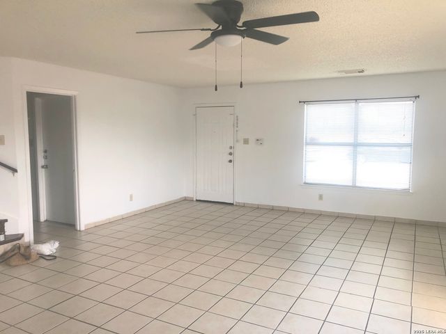 5742 SUMMER FEST DR, San Antonio, TX 78244