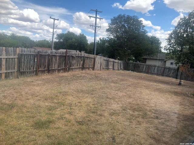 5742 SUMMER FEST DR, San Antonio, TX 78244