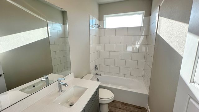 10800 BLACK ONYX Drive, Fort Worth, TX 76036