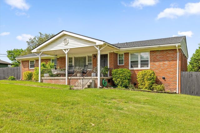3600 Lake Vista Drive, Chattanooga, TN 37416