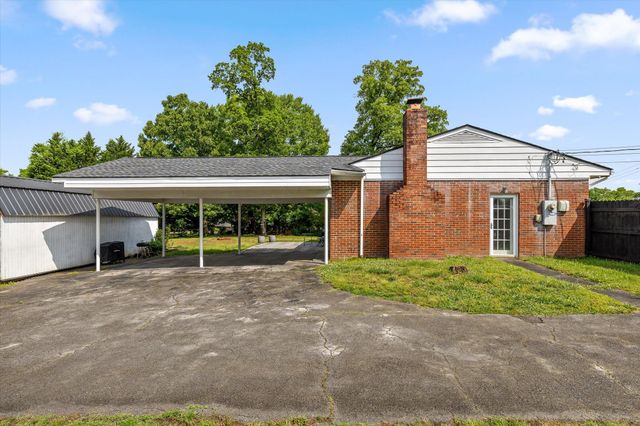 3600 Lake Vista Drive, Chattanooga, TN 37416