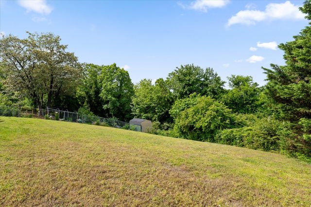 3600 Lake Vista Drive, Chattanooga, TN 37416