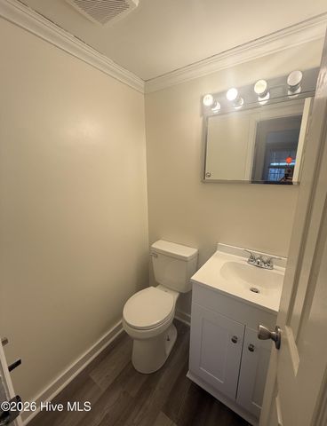 126 Oakmont Drive 11, Greenville, NC 27858