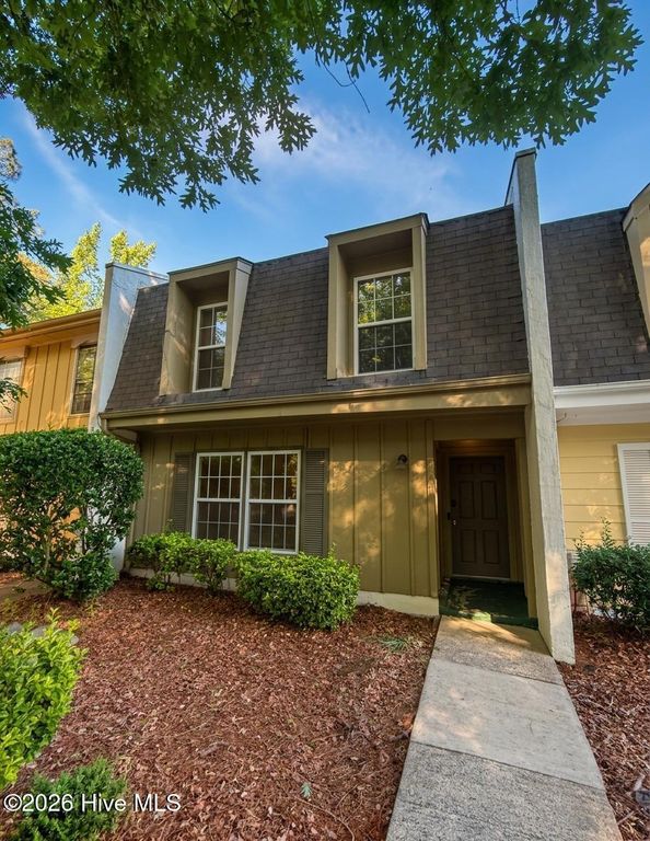 126 Oakmont Drive 11, Greenville, NC 27858
