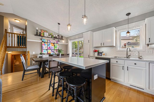 1435 Springwood Lane, Faribault, MN 55021