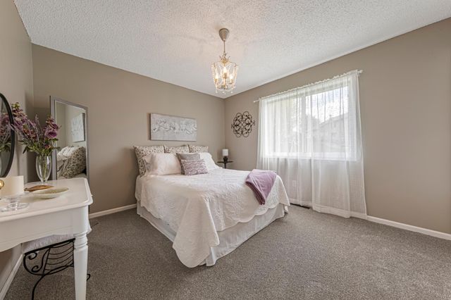 1435 Springwood Lane, Faribault, MN 55021