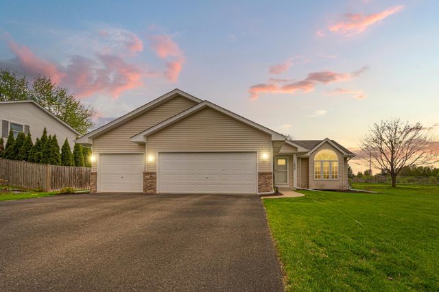 1435 Springwood Lane, Faribault, MN 55021